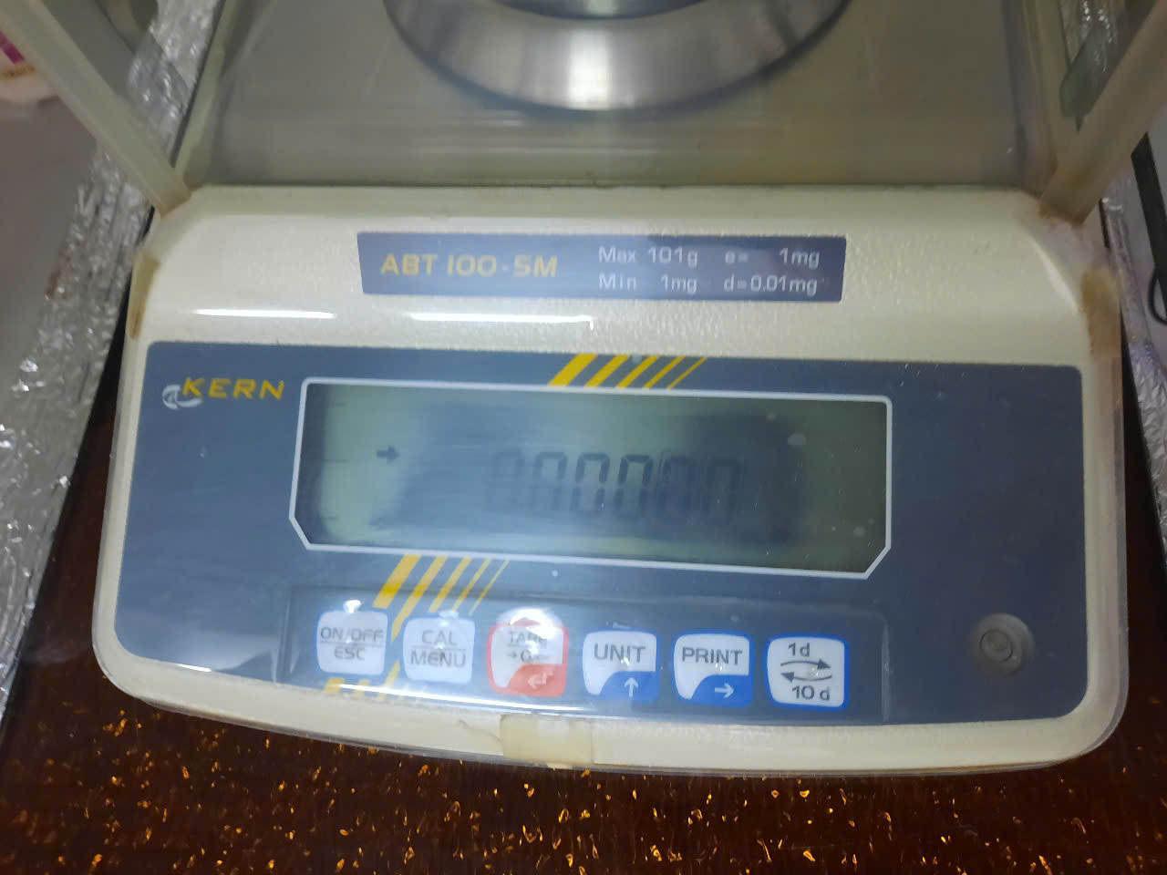 Sửa chữa màn hình cảm ứng các loại: cảm ứng chạm không hoạt động, mờ, chảy mực,...